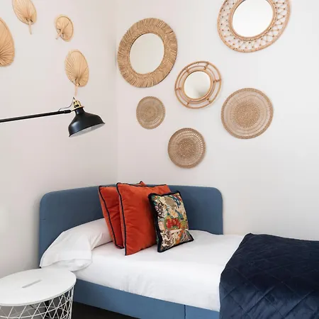 Alohamundi Allure * Seville